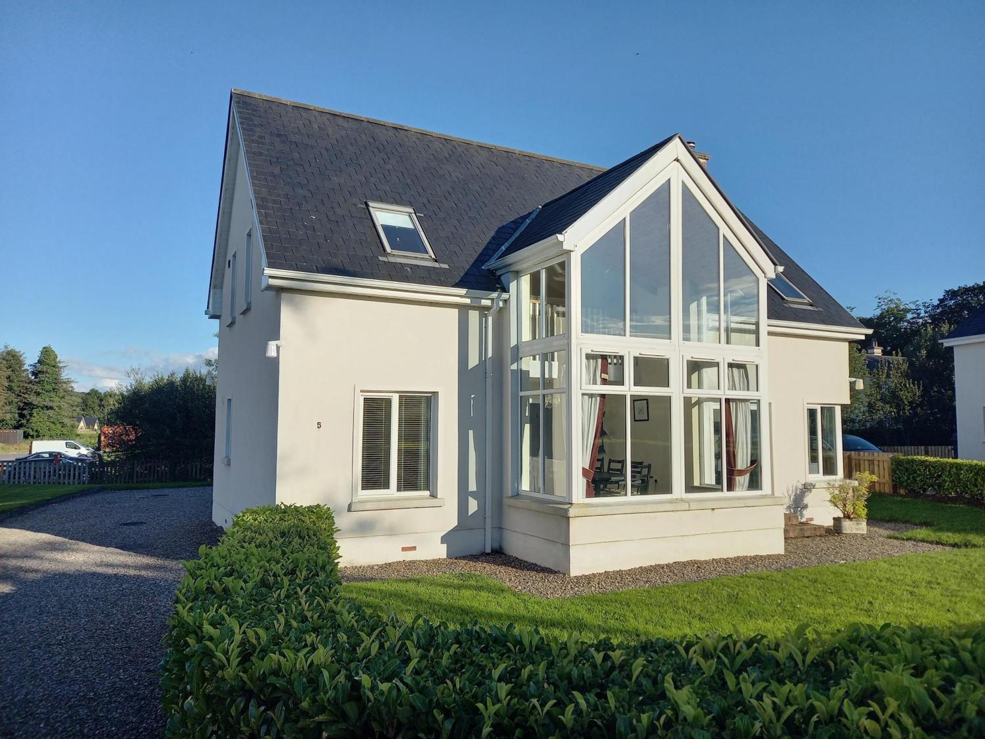 Dovecote Lodge On The 5 Star Lough Erne Resort Ballycassidy Exterior photo